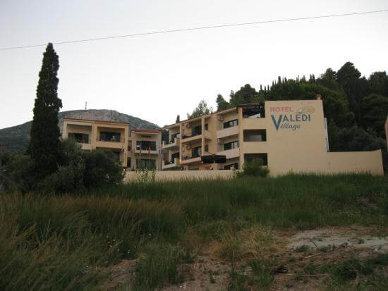Valledi Village παραλία κύμης εύβοια